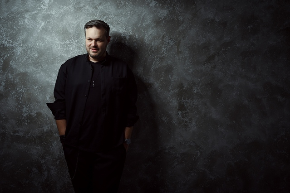 Συνέντευξη Βασίλης Αγγελινός: &quot;Όταν ο κόσμος σε τιμά και έρχεται στα live σου, είναι η μεγαλύτερη χαρά&quot;