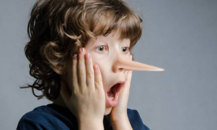 Ο ψεύτης και ο κλέφτης τον πρώτο χρόνο χαίρονται