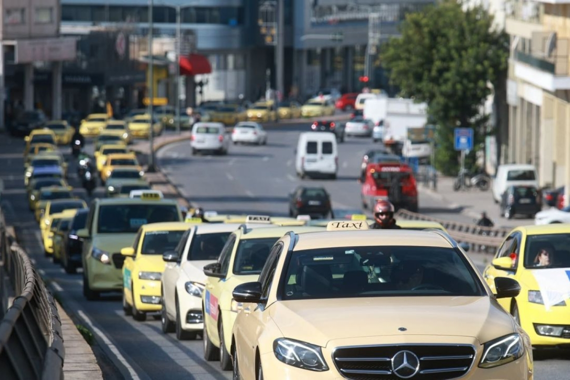 Απεργία διαρκείας στους οδηγούς ταξί από 13 Ιανουαρίου
